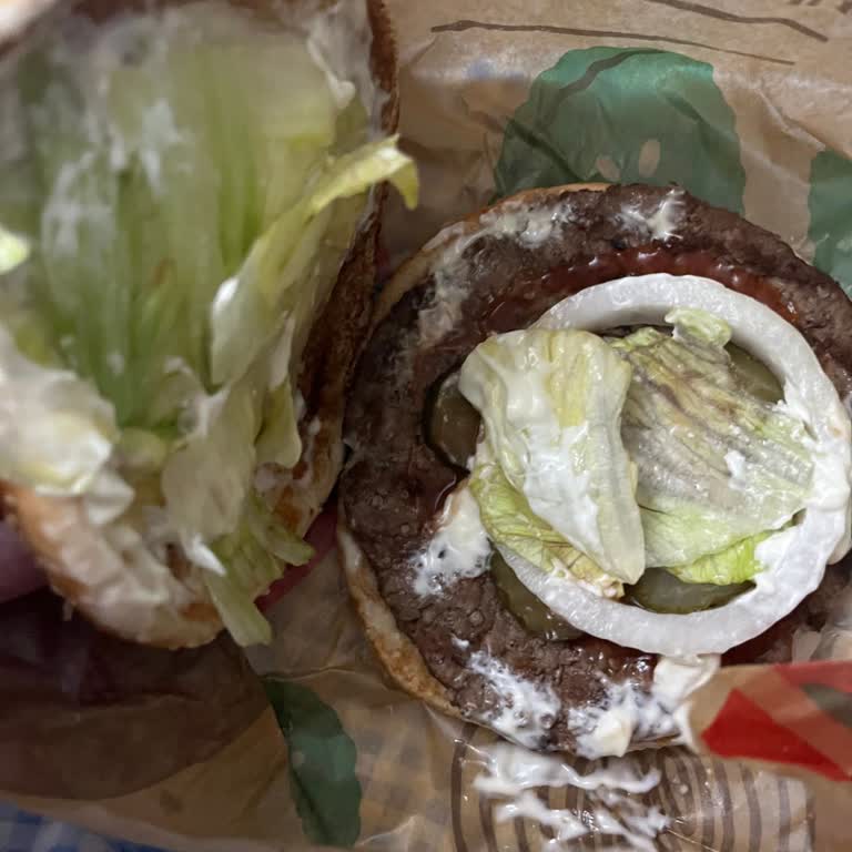 Alerji Uyarısına Dikkat Edilmeyen Burger King Şubesinde Mayonez Hatası
