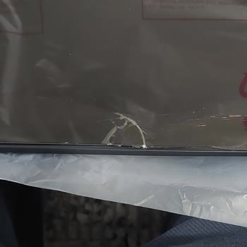 Teslim Aldığım Televizyonda Çatlak Ekran, Açılmadığı İçin İade Reddi