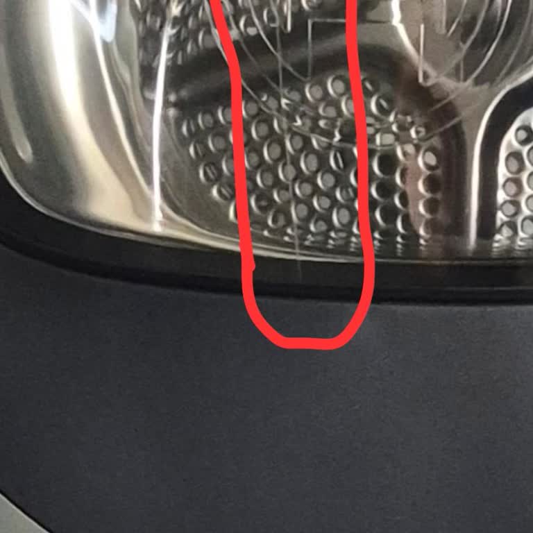 Yeni Alınan Bosch Kurutma Makinesinin Camında Çizik Ve Değişim Talebi