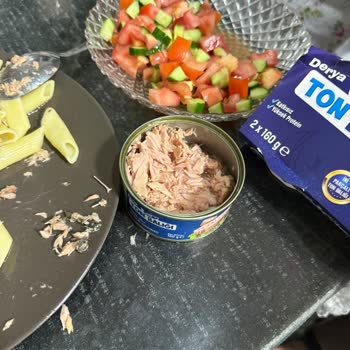Derya Ton Balığı Konservesinde Sivri Kılçıklar Neredeyse Boğaza Takıldı
