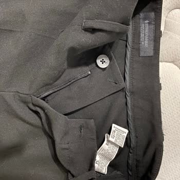İlk Yıkamada Tiftiklenme Yaşayan Stradivarius Kumaş Pantolonu