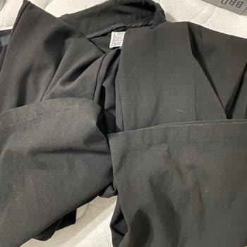 İlk Yıkamada Tiftiklenme Yaşayan Stradivarius Kumaş Pantolonu