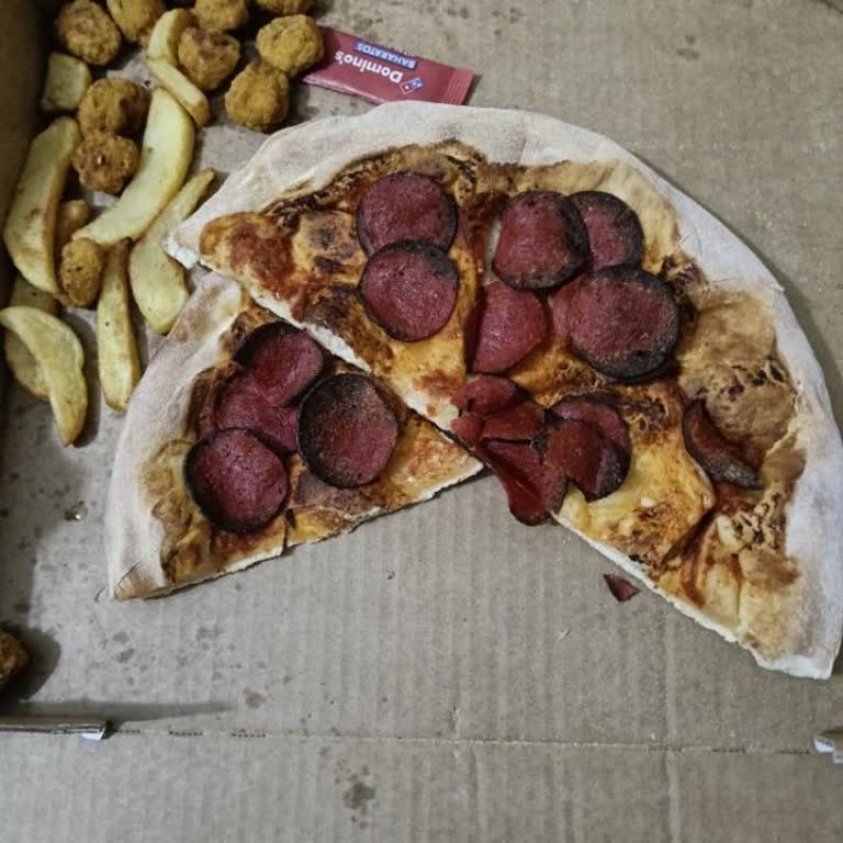 Yanmış Sucuklu Pizza İçin İade Ve Telafi Talebi