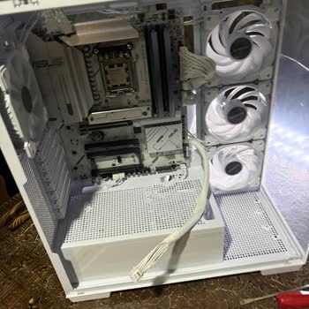 Yeni Aldığım Corsair 360 Mm Sıvı Soğutma Kullanılmış Geldi