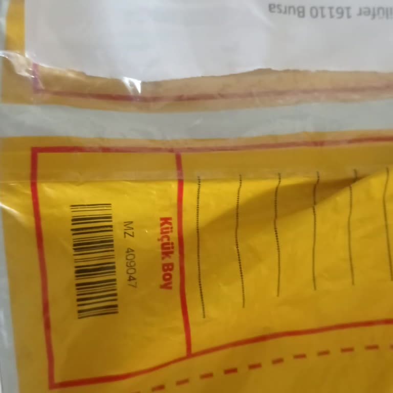 DHL Kargo Paketi Açılarak Altın Çalındı