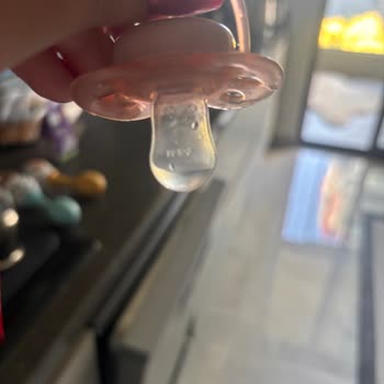 Emziklerde Su Girişi Ve Biberon Uçlarında Hızlı Bozulma Hayal Kırıklığı