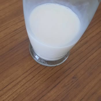Batman A101'de Satın Alınan Sek Sade Protein Sütü Renk Anomalisi