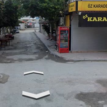 Camişerif Mahallesi'nde Kaldırım Ve Yol İşgallerine Acil Belediye Müdahalesi Talebi
