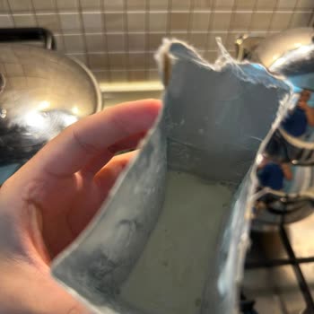 Migros'tan Gelen Bozuk Süt Ve Süre Sonu Hatası Çocuğumu Zehirleme Tehlikesi