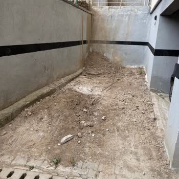 Mamak Şantiyesindeki Güvenlik Eksikliği Otopark Ve Çocukları Tehlikeye Atıyor