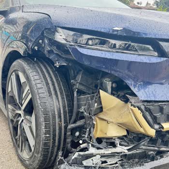 Renault Megane E-Tech Onarımının Gecikmesi Ve İkame Araç Sağlanmaması