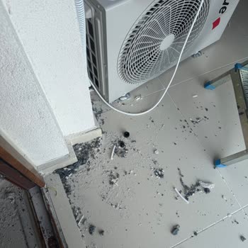 Arçelik Klimasının Montajı Tamamlanmadı Ve Temizlik Yapılmadı