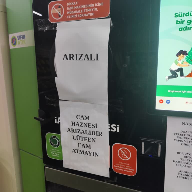 Söğüt’teki Geri Dönüşüm Makinesi Arızalı Dolu Ve Bakımsız
