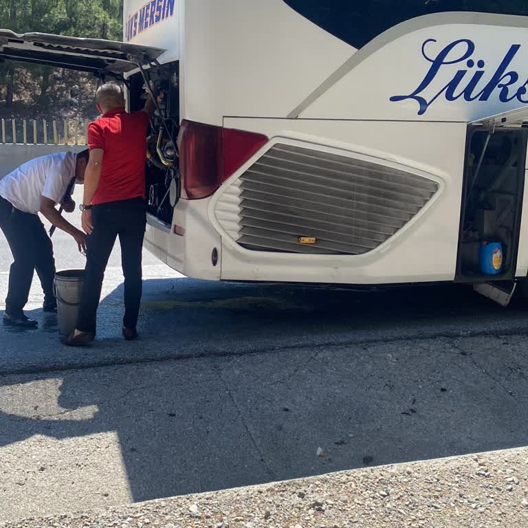 Arızalı Otobüs 24 Saat Süren Gecikme Ve Büyük Mağduriyet