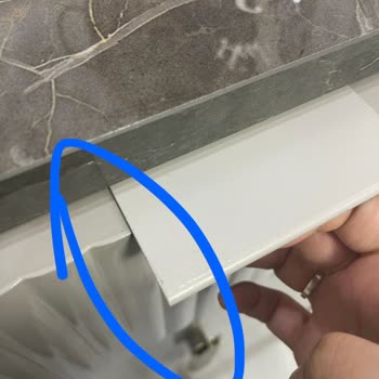 Sıfır Çamaşırlık Parçası Teşhir Olarak Gönderildi, Defolu Ve Mağaza Cevapsız