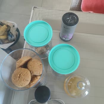 Nora Ununda Yanık Kokusu Ekmek Ve Kurabiyeyi Tüketilemez Kıldı