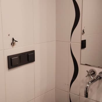 İnşaat Halindeki Otelde Hijyen Sorunu Ve Yetersiz İade
