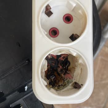 Beko Çamaşır Makinesinin Alev Alması Ve Servis İhmali