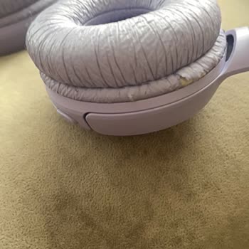 JBL Tune 510 Kulaklıkta Kısa Şarj Ömrü Ve Pedlerin Erken Yıpranması