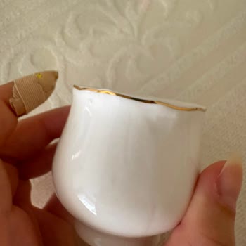 Kırık Ve Üretim Hatası Olan Beykoz Fincan Takımı İçin Değişim Talebi