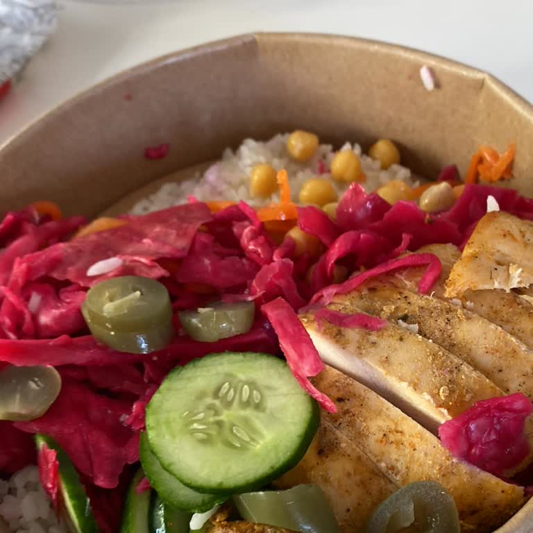 Migros Yemek'ten Soğuk ve Bayat Tavuk Bowl İçin İade Talebi