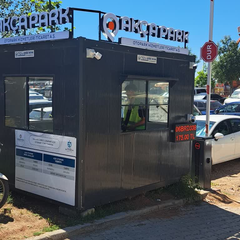 Akçapark Otopark Yer Bulamadık Çıktık Ama Fahiş Ücret Aldılar