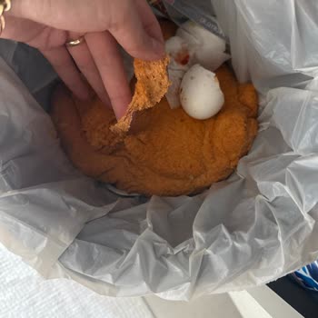 Bulgur İçli Köfte Hamuru Yapışıyor Ve Paket Yırtık