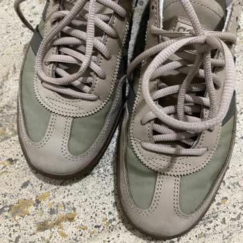Afyon Adidas Outlet'ta Renk Değişen Ayakkabı İçin Değişim Talebi