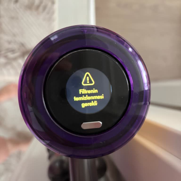 Dyson V12 Süpürge Sürekli Filtre Uyarısı Veriyor, Destekten Çözüm Yok
