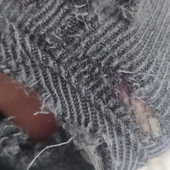 Kısa Sürede Yırtılan Ve Renk Kaybeden Jogger Pantolon, Mağaza Reddi