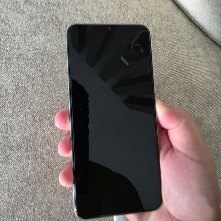 Easy Cep’ten Bozuk Telefon Ve Yanlış Powerbank, Hediye Çeki Zorlaması Ve İade Talebi
