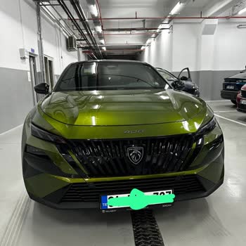 Peugeot 408'de Üretim Hatası: Boya Kabarıp Patlıyor, Değer Kaybı Teklifi Yetmez