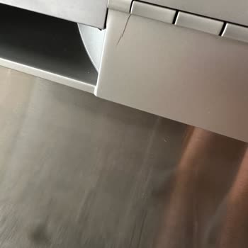 Siemens IQ300 Bulaşık Makinesinde Ön Panel Kırılması Ve Ücretsiz Onarım Talebi