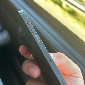 Ayıplı Iphone 14 Pro Max: Değişen Kasa, Çalışmayan Tuşlar Ve Şüpheli Batarya