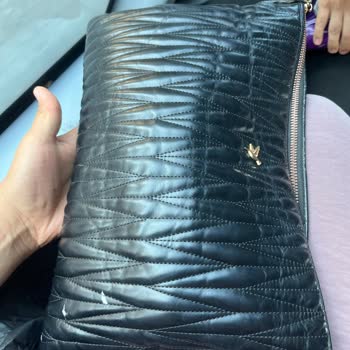 Boyner Çantasında Kısa Sürede Paslayan Fermuar Ve Boya Soyulması