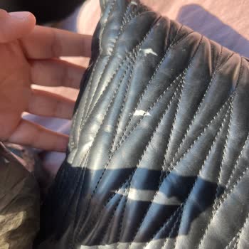 Boyner Çantasında Kısa Sürede Paslayan Fermuar Ve Boya Soyulması