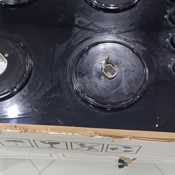 Kullanılmış Ocağın Sıfır Olarak Satın Alınması Ve Servisin Esnek Olmayan Tutumu