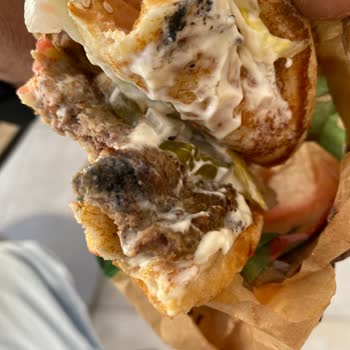Mantar Görünümlü Burger, Soğuk Soğan Halkası Ve Hijyen Sorunu