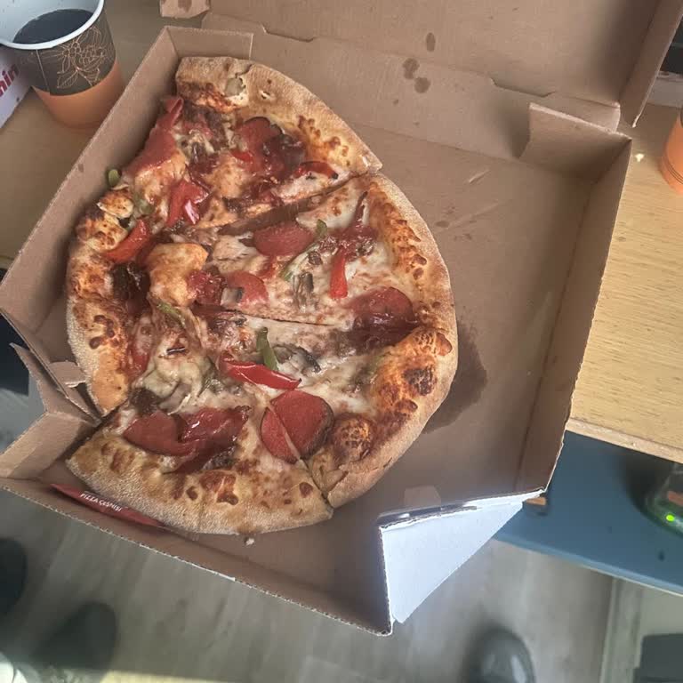 Dağılmış Pizza Ve Sorumluluğu Şubeye Atma İhmaline Karşı İade Talebi
