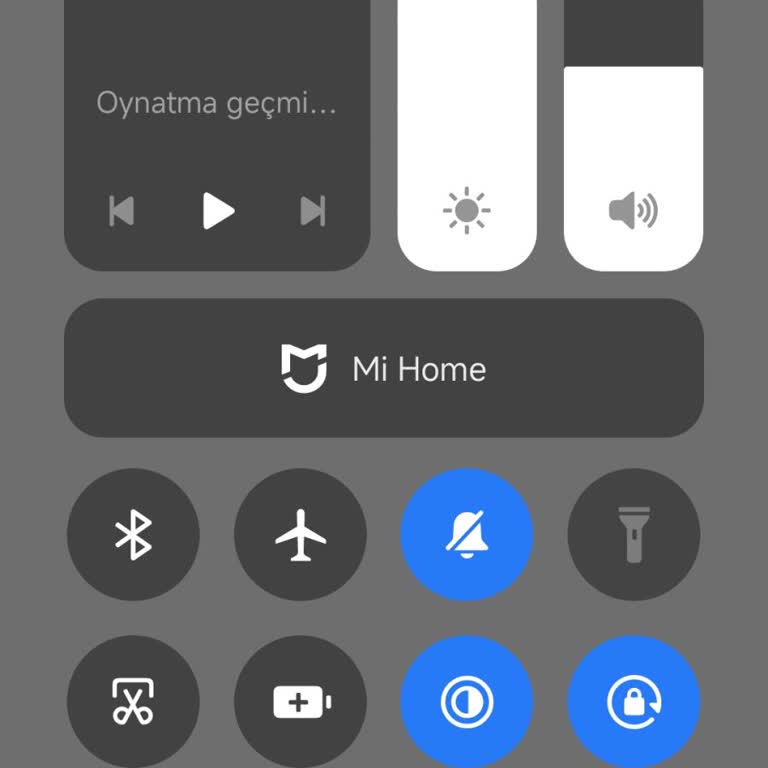 Redmi Note 11'de El Feneri Çalışmıyor Ve Mobil Veri Yanlış Görünüyor