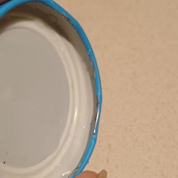 Paslı Kapaklı Cam Şişeli Meyve Suyu Ve Sağlık Endişesi