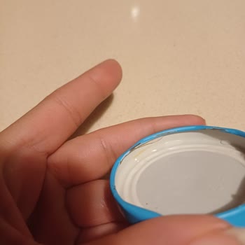 Paslı Kapaklı Cam Şişeli Meyve Suyu Ve Sağlık Endişesi
