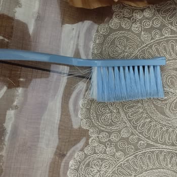 Çiçek Sepeti'nden Yanlış ve Çürük Buket, İçinde Fırça Çıktı