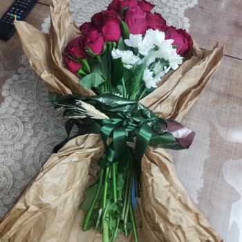 Çiçek Sepeti'nden Yanlış ve Çürük Buket, İçinde Fırça Çıktı
