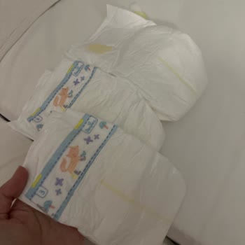 Ambalaj Aynı, İçindeki Bebek Bezi Farklı Ve Kaka Çiş Cebi Eksik