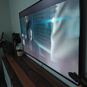 LG QNED TV'de Işık Sızması Sorunu Ve Yetersiz Servis Cevabı