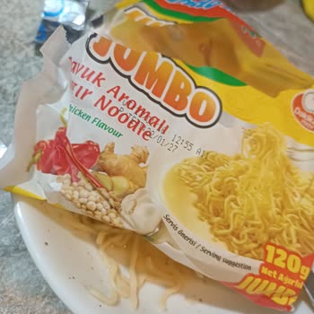 Jumbo Noodle İçinde Böcek Çıktı: Gıda Güvenliği Ve Tüketici Güveni Sarsıldı