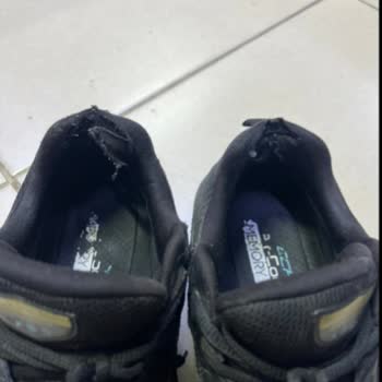 Kısa Sürede Deforme Olan Ve Su Geçirmezliği Yitirilen Skechers Ayakkabı İçin Değişim Ve İade Talebi