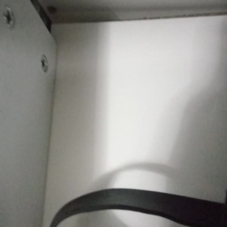 Dolabın İç Çekmecesi Sürekli Çöküyor, Servis Yardımı Gelmedi