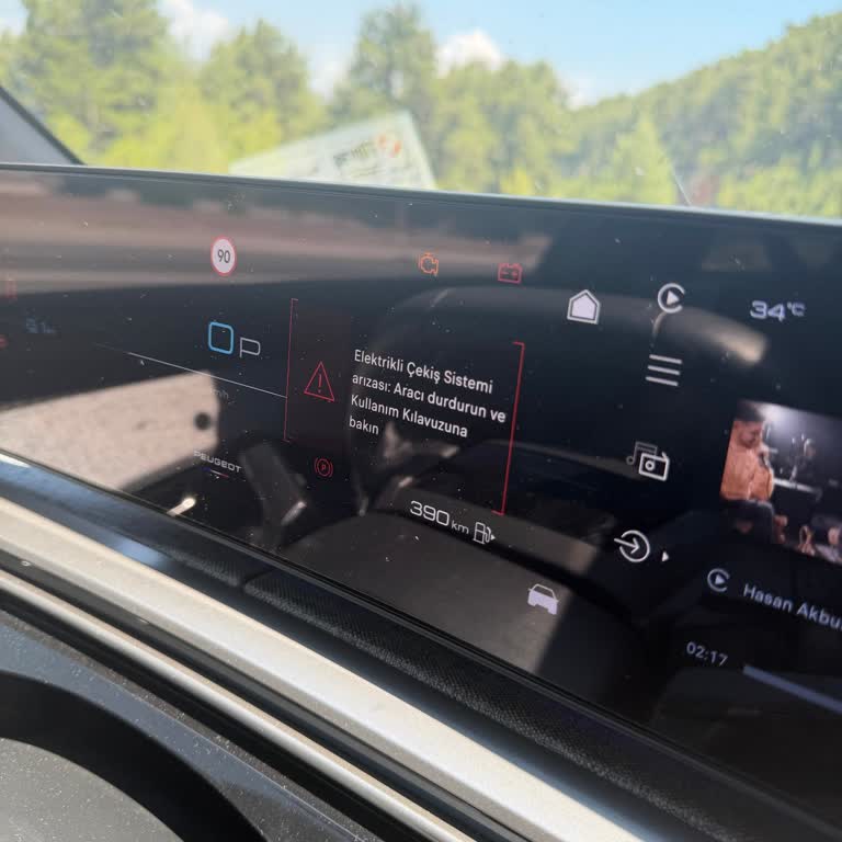 Peugeot 3008 Elektrikli Çekiş Sistemi Arızası Ve Yetkili Servisin Cevapsızlığı